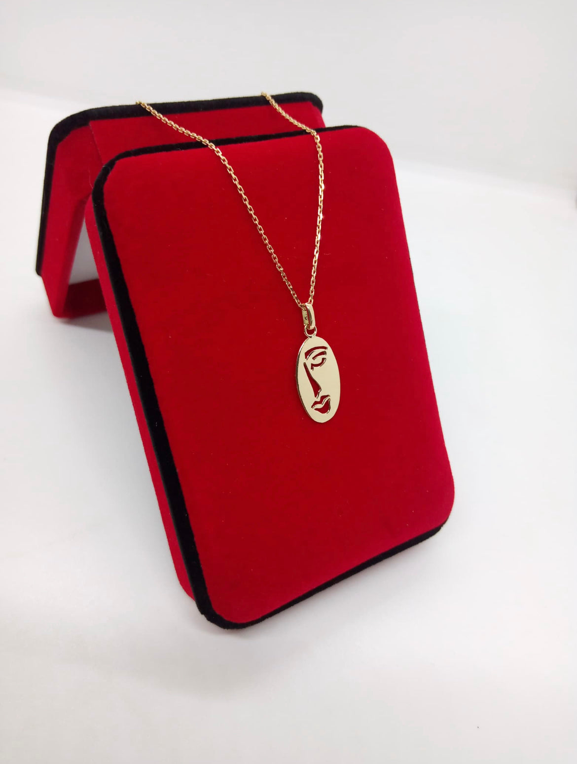 Eden – 18K Gold